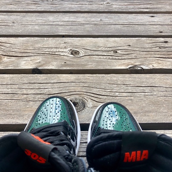 Jordan 1’s SOLEFLYXARTBASEL//family friendly - Picture 2 of 3